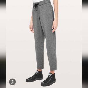 Lululemon On The Fly Pant size 4